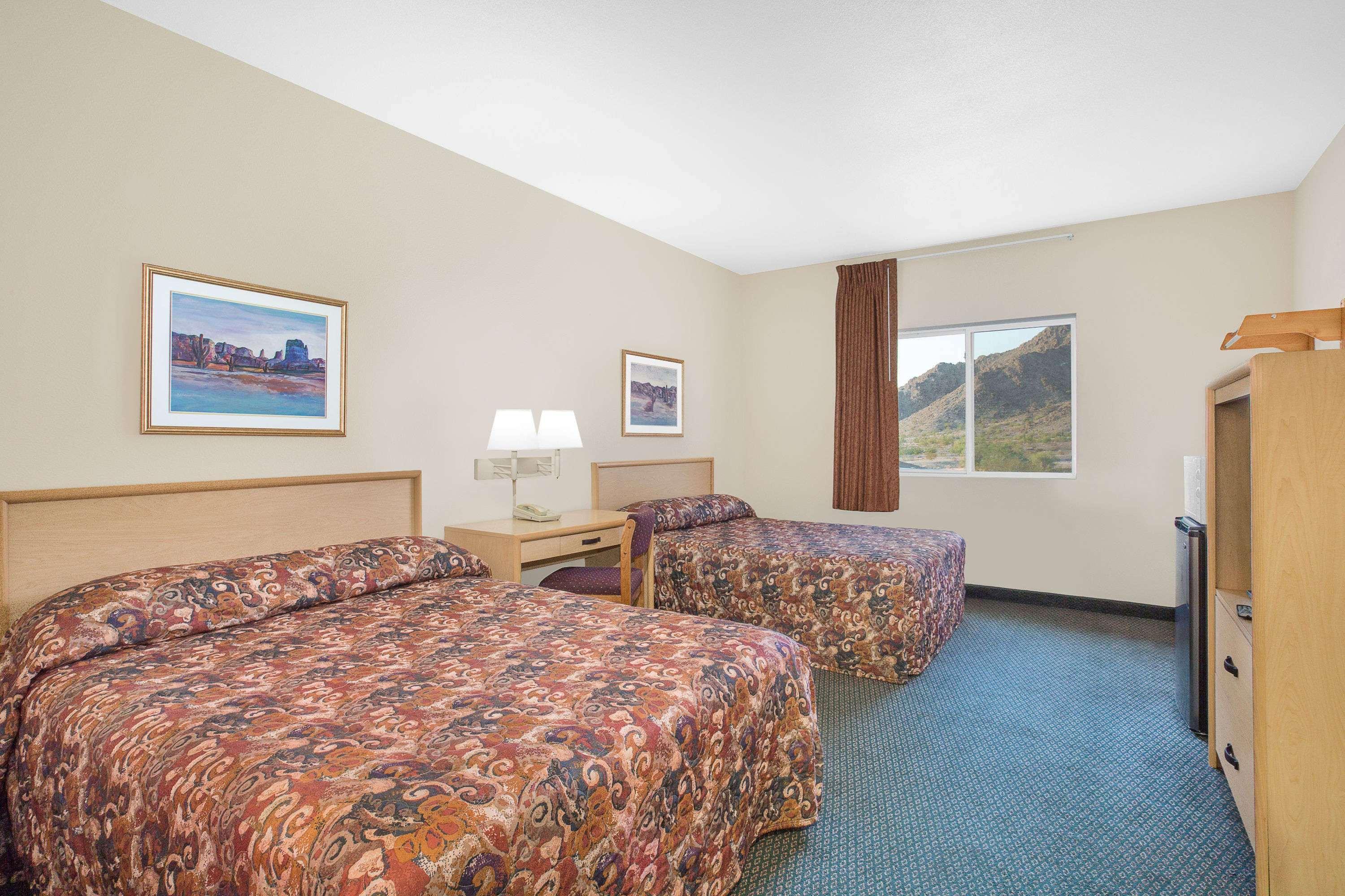 Super 8 By Wyndham Quartzsite Az Hotel Buitenkant foto